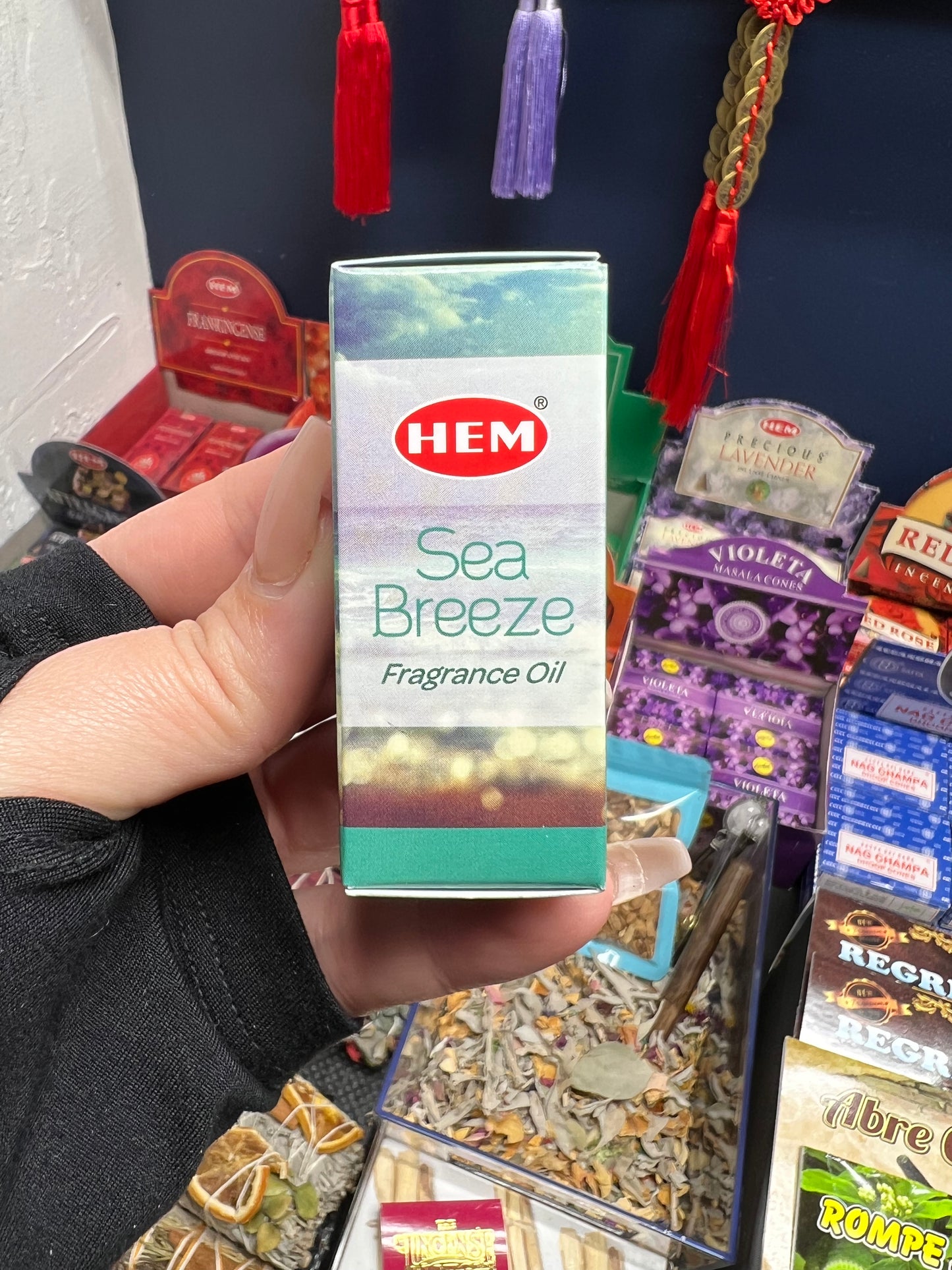 HEM SEA BREEZE OIL